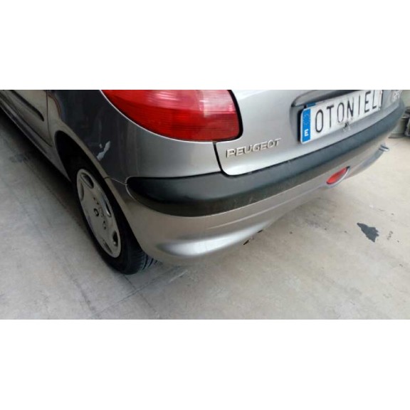 peugeot 206 berlina del año 2002