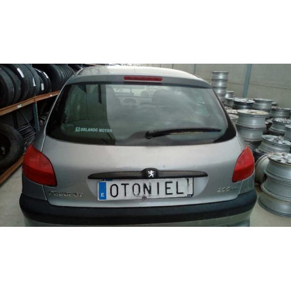 peugeot 206 berlina del año 2002