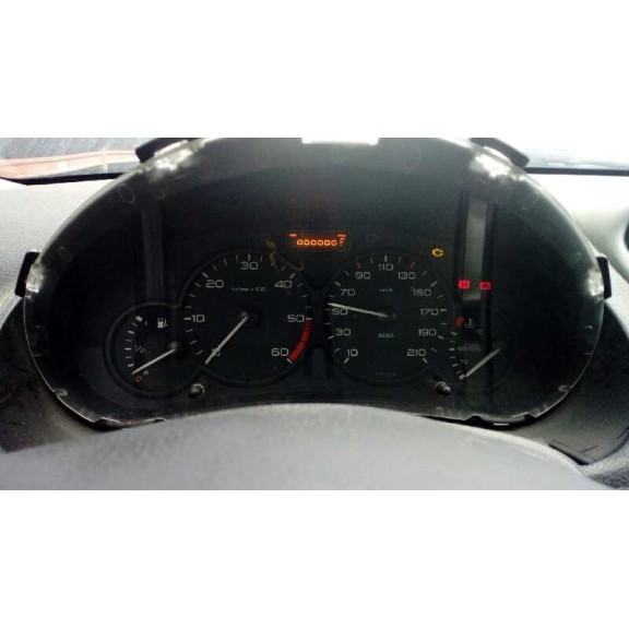 peugeot 206 berlina del año 2002