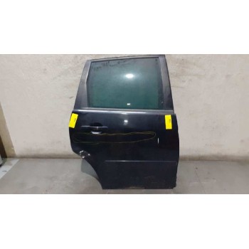 PUERTA TRASERA DERECHA NEGRA 