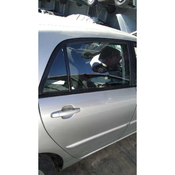 toyota corolla (e12) del año 2004