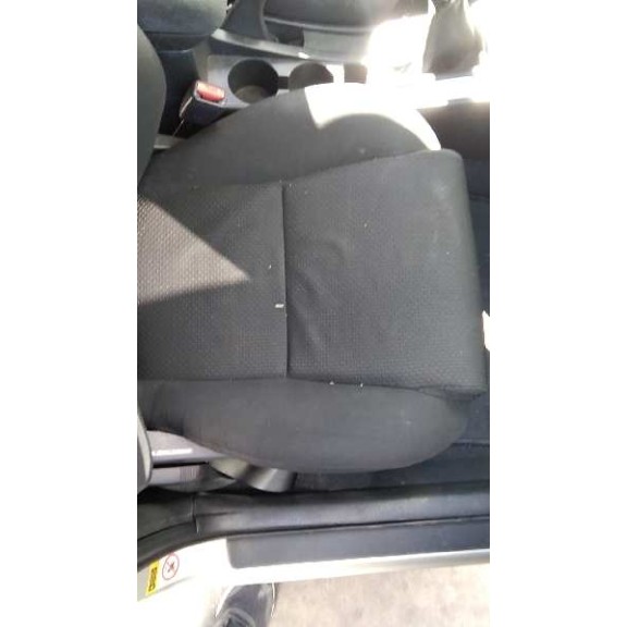 toyota corolla (e12) del año 2004