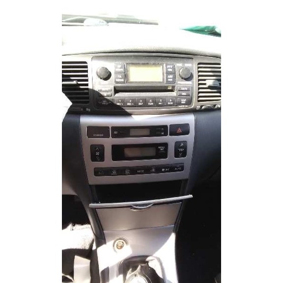 toyota corolla (e12) del año 2004