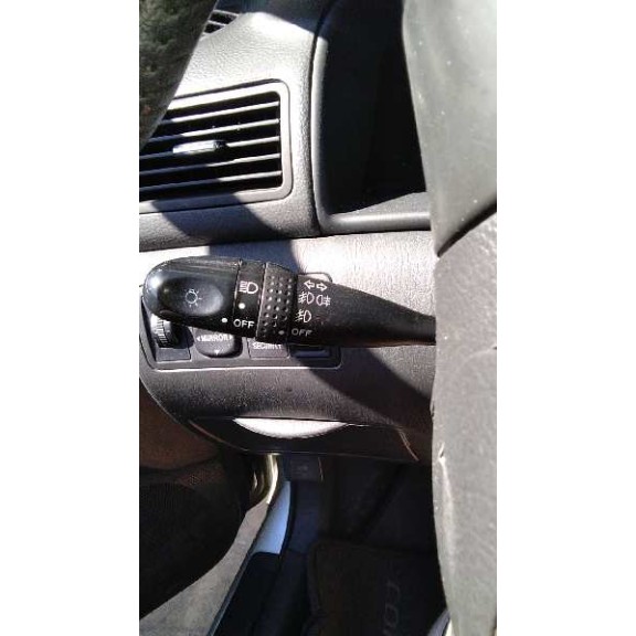 toyota corolla (e12) del año 2004