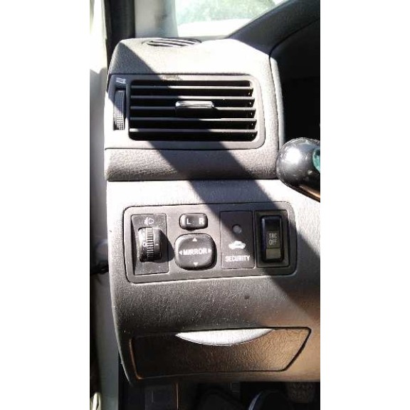 toyota corolla (e12) del año 2004