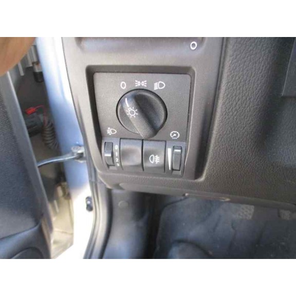 opel astra g berlina del año 2002