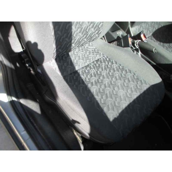 opel astra g berlina del año 2002