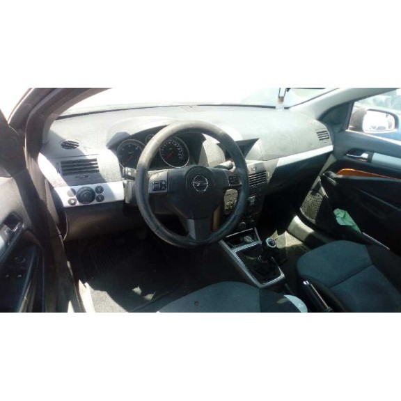 opel astra gtc del año 2006
