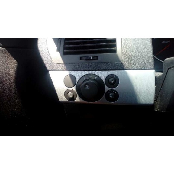 opel astra gtc del año 2006