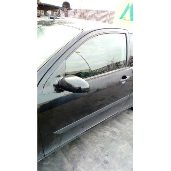 ford focus berlina (cak) del año 2004