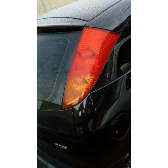 ford focus berlina (cak) del año 2004