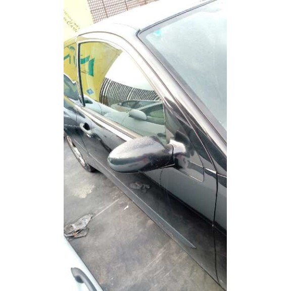 ford focus berlina (cak) del año 2004