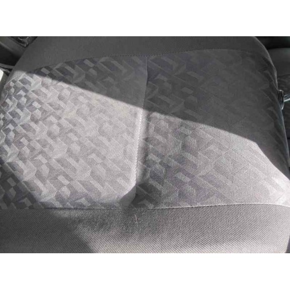 opel astra g berlina del año 2002