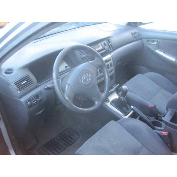 toyota corolla (e12) del año 2002