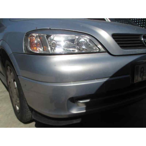 opel astra g berlina del año 2002