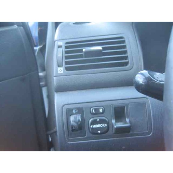 toyota corolla (e12) del año 2002