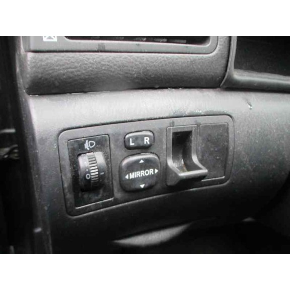 toyota corolla (e12) del año 2003