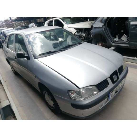 seat cordoba berlina (6k2) del año 2001