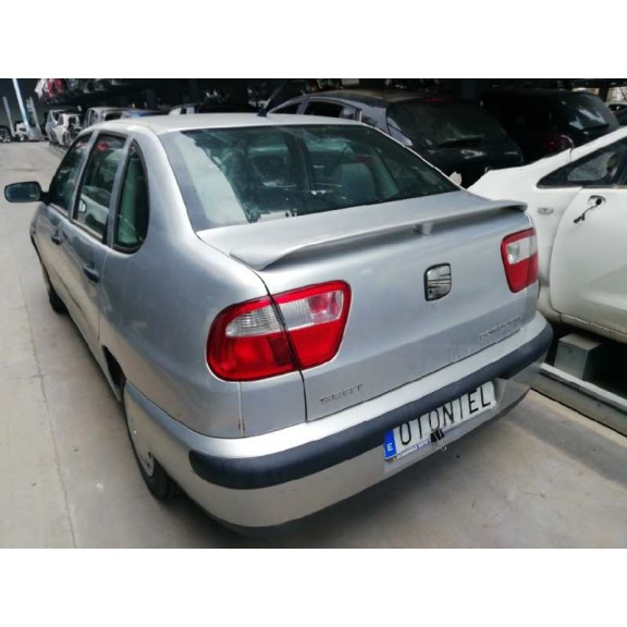 seat cordoba berlina (6k2) del año 2001