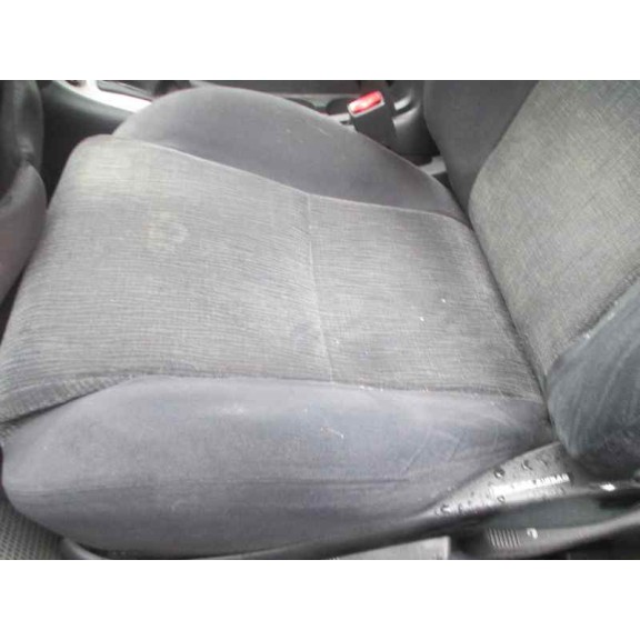 toyota corolla (e12) del año 2003