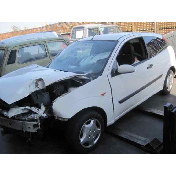 ford focus berlina (cak) del año 2004