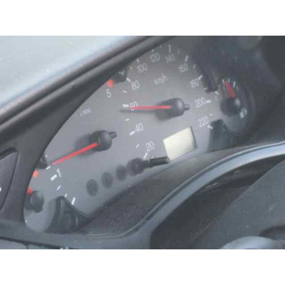 ford focus berlina (cak) del año 2004