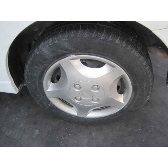 ford focus berlina (cak) del año 2004