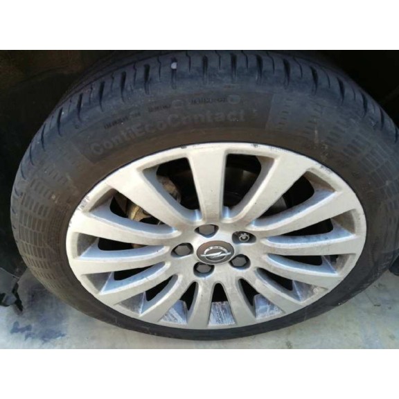 opel insignia berlina del año 2009