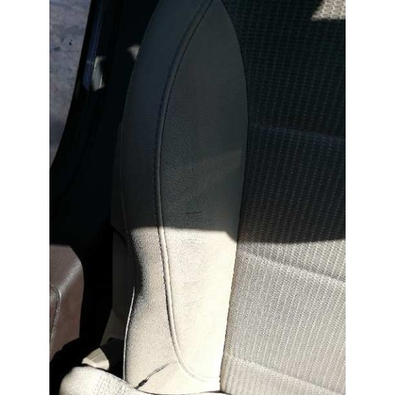 opel insignia berlina del año 2009