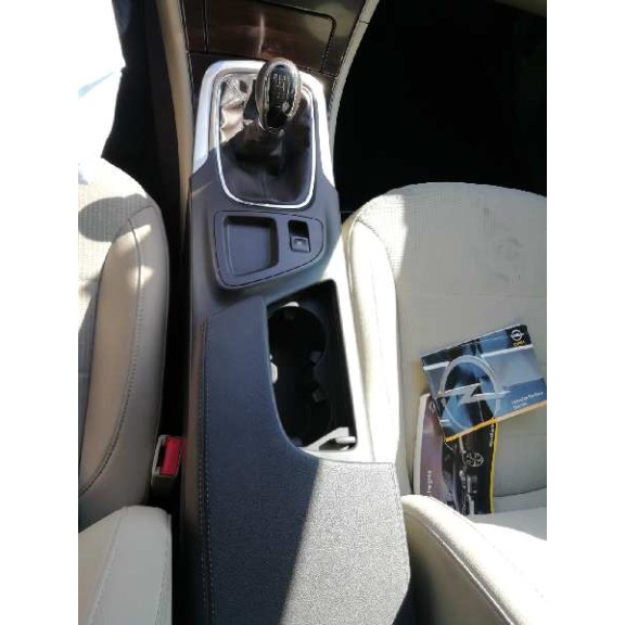 opel insignia berlina del año 2009