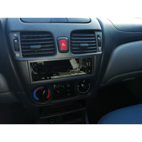 nissan almera (n16/e) del año 2000