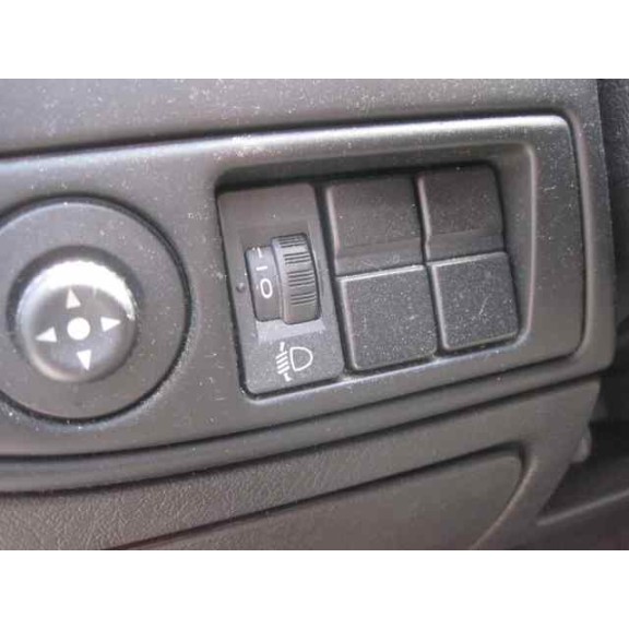 citroën xsara berlina del año 2002