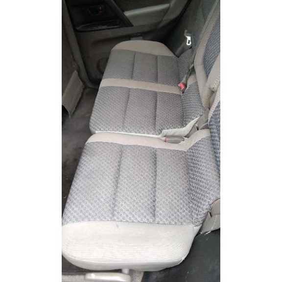 mitsubishi montero (v60/v70) del año 2001