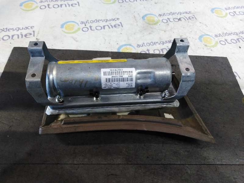 Recambio de airbag delantero derecho para bmw serie 5 berlina (e39) 520i referencia OEM IAM 39823163004F  