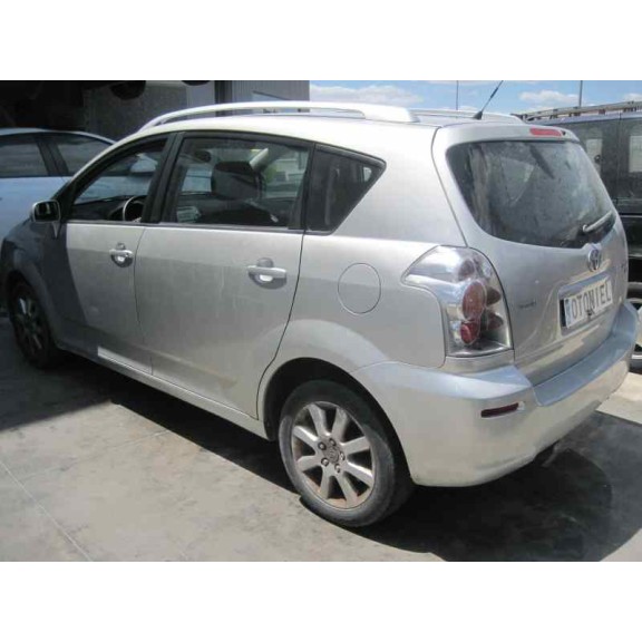 toyota corolla verso (r1) del año 2004