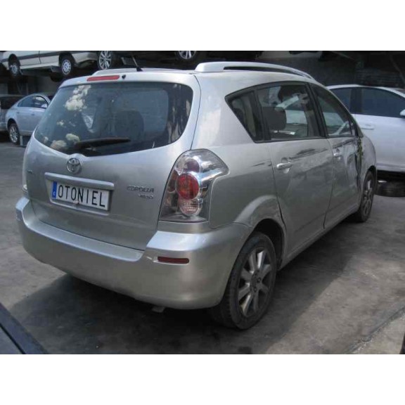 toyota corolla verso (r1) del año 2004