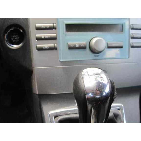 toyota corolla verso (r1) del año 2004