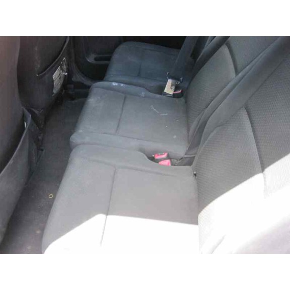 toyota corolla verso (r1) del año 2004