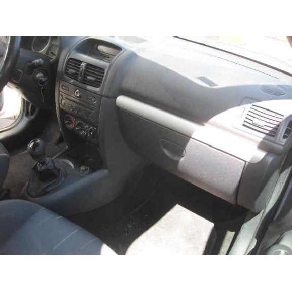 renault clio ii fase ii (b/cb0) del año 2004