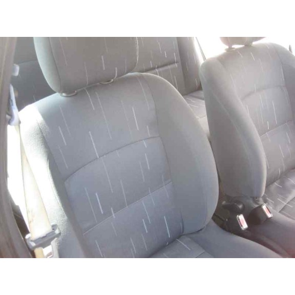 renault clio ii fase ii (b/cb0) del año 2004