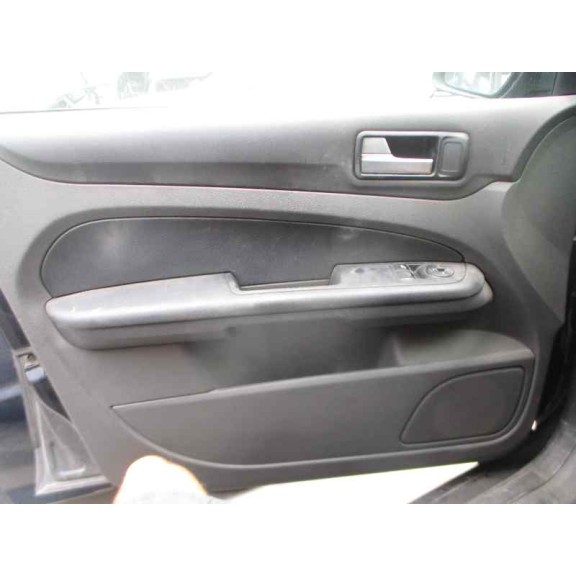 ford focus berlina (cap) del año 2005