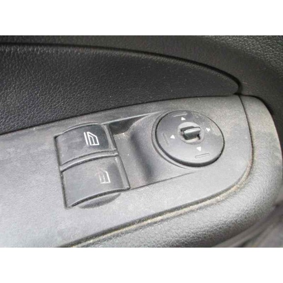 ford focus berlina (cap) del año 2005