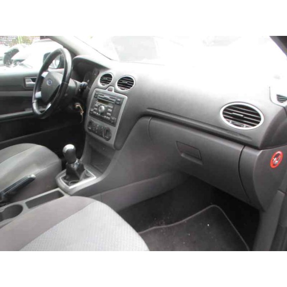 ford focus berlina (cap) del año 2005