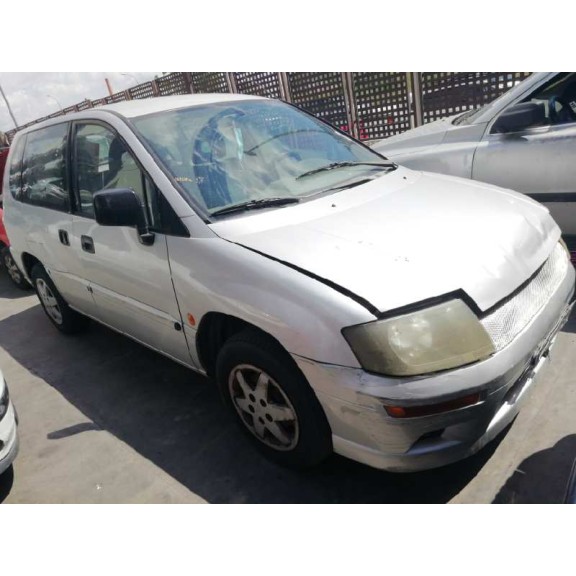 mitsubishi space runner (n60) del año 2003