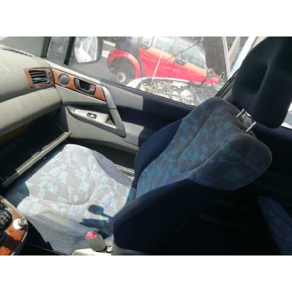 mitsubishi space runner (n60) del año 2003