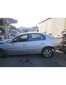 toyota avensis berlina (t 22) del año 2003