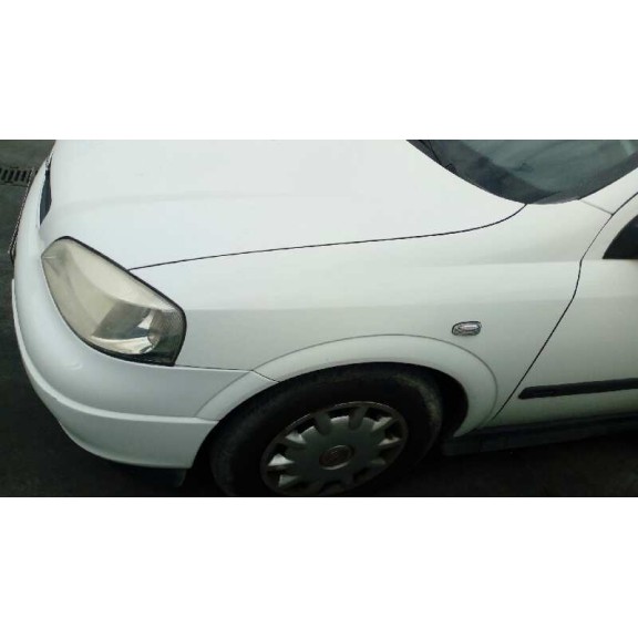 opel astra g berlina del año 2002