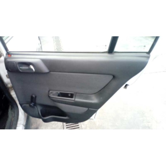 opel astra g berlina del año 2002