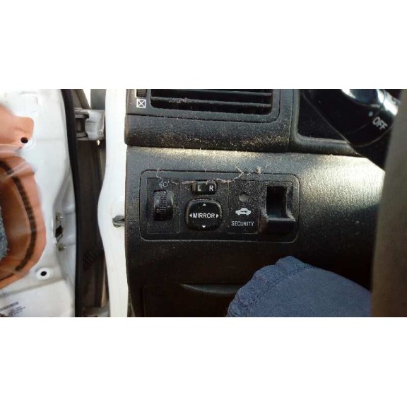 toyota corolla (e12) del año 2006