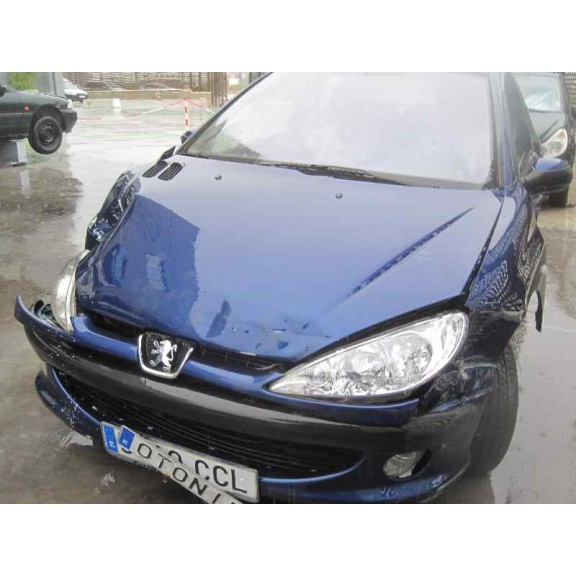 peugeot 206 berlina del año 2002